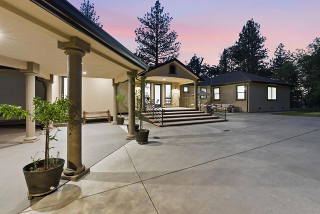 4860 Questa Mirada Ct, Camino, CA 95709