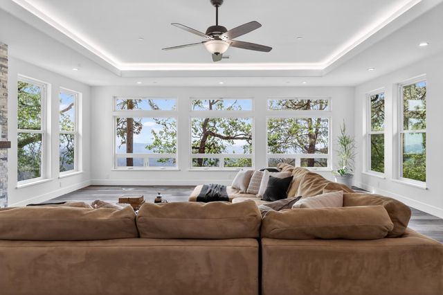 4860 Questa Mirada Ct, Camino, CA 95709