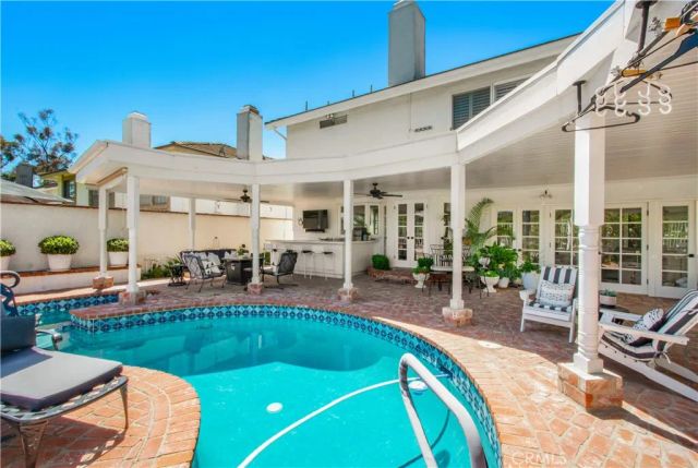 1736 Peacock, Fullerton, CA 92833