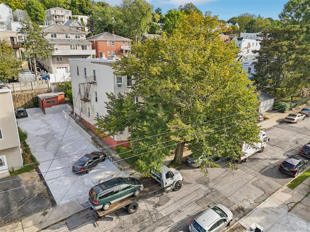 34 Clarendon Avenue, Yonkers, NY 10701