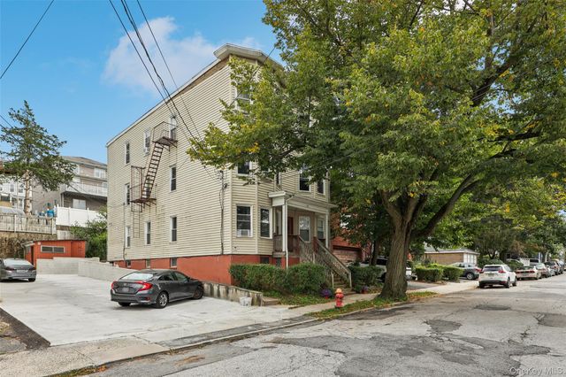 34 Clarendon Avenue, Yonkers, NY 10701