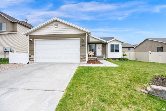 2442 E HITCHING POST DR, Eagle Mountain, UT 84005