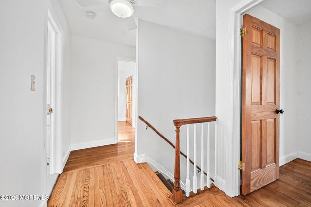 12 Tanglewood Road, Middletown, NJ 07748