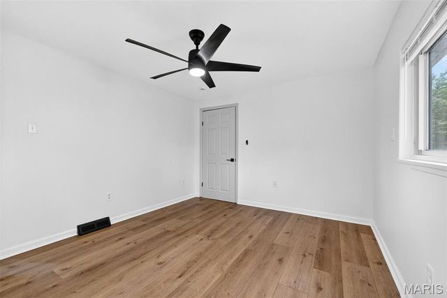 4601 Ray Avenue, St Louis, MO 63116