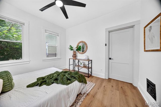 4601 Ray Avenue, St Louis, MO 63116