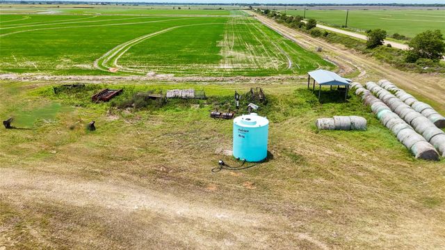 1113 County Road 395, Louise, TX 77455