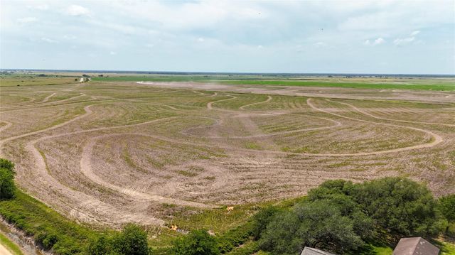 1113 County Road 395, Louise, TX 77455