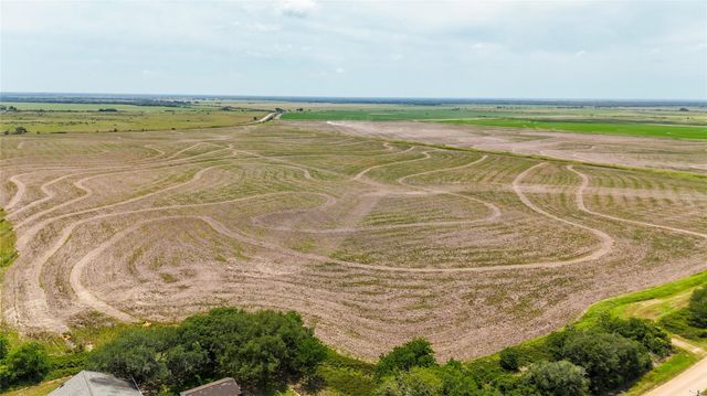 1113 County Road 395, Louise, TX 77455