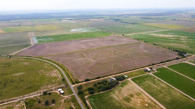 1113 County Road 395, Louise, TX 77455