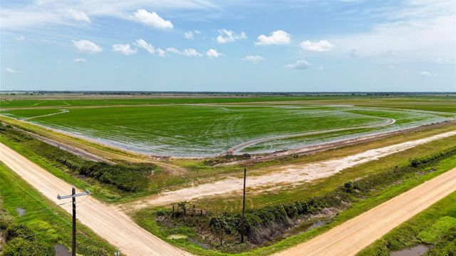 1113 County Road 395, Louise, TX 77455