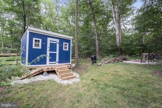 12147 HOLLY KNOLL CIR, Great Falls, VA 22066