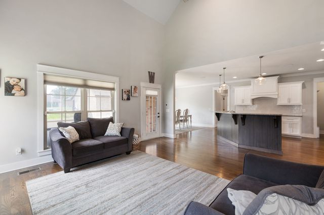 4517 Garcia Blvd, Murfreesboro, TN 37128