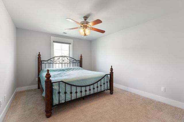 4517 Garcia Blvd, Murfreesboro, TN 37128