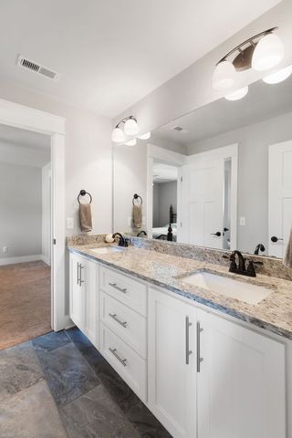 4517 Garcia Blvd, Murfreesboro, TN 37128