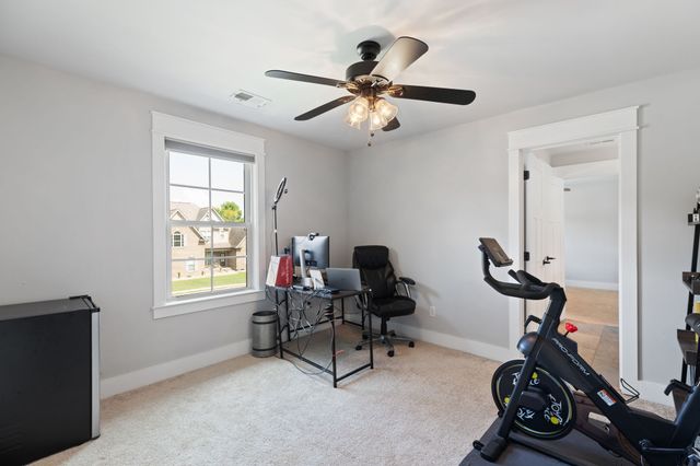 4517 Garcia Blvd, Murfreesboro, TN 37128