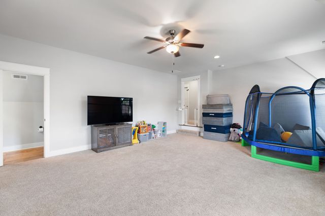 4517 Garcia Blvd, Murfreesboro, TN 37128