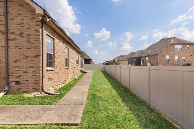 4517 Garcia Blvd, Murfreesboro, TN 37128
