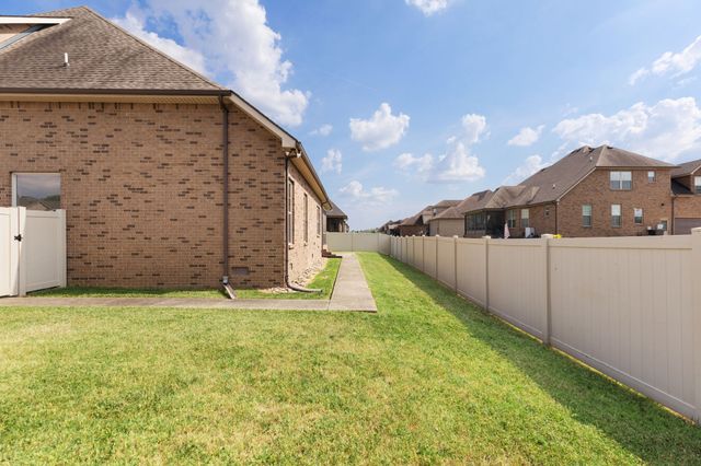 4517 Garcia Blvd, Murfreesboro, TN 37128