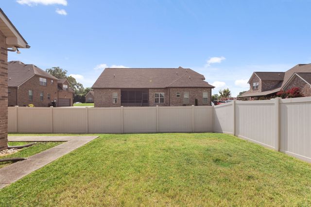 4517 Garcia Blvd, Murfreesboro, TN 37128