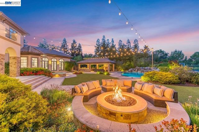 2794 W Ruby Hill Dr, Pleasanton, CA 94566