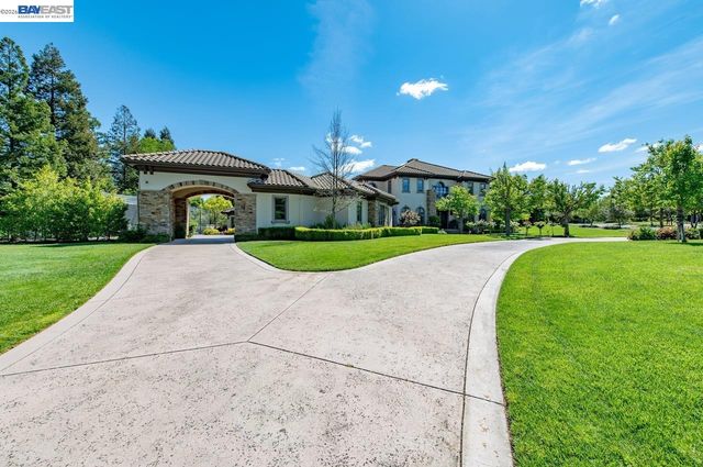2794 W Ruby Hill Dr, Pleasanton, CA 94566