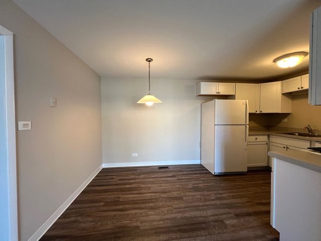 116 Cotuit Court 1312, Schaumburg, IL 60193