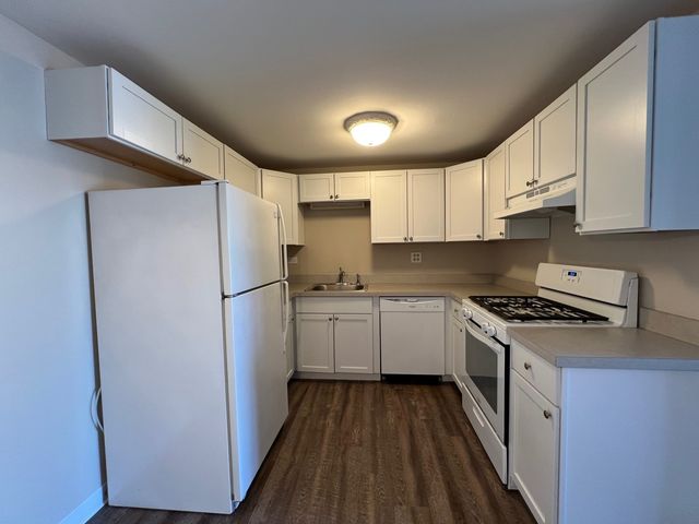 116 Cotuit Court 1312, Schaumburg, IL 60193