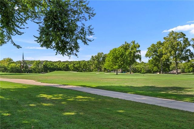3512 W 71st Street, Prairie Village, KS 66208