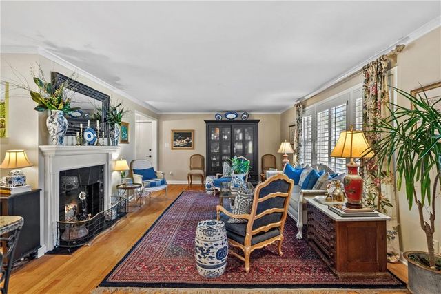 3512 W 71st Street, Prairie Village, KS 66208
