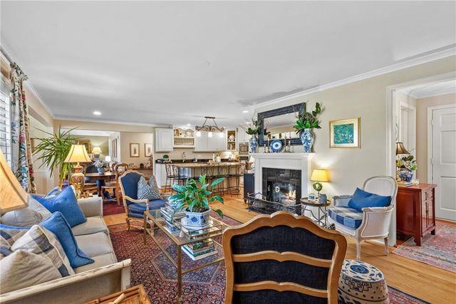 3512 W 71st Street, Prairie Village, KS 66208