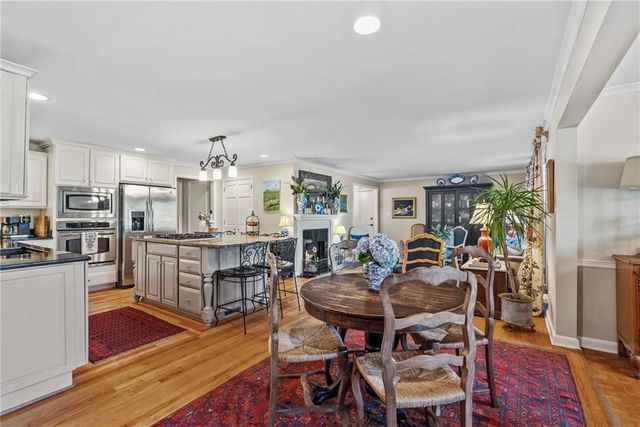 3512 W 71st Street, Prairie Village, KS 66208