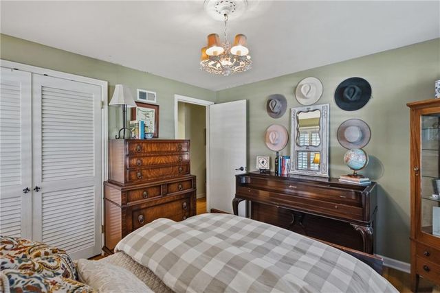 3512 W 71st Street, Prairie Village, KS 66208