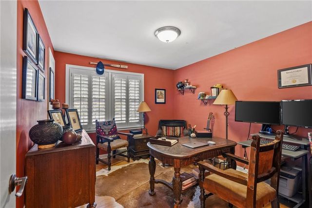 3512 W 71st Street, Prairie Village, KS 66208