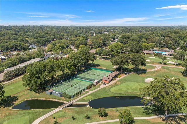 3512 W 71st Street, Prairie Village, KS 66208