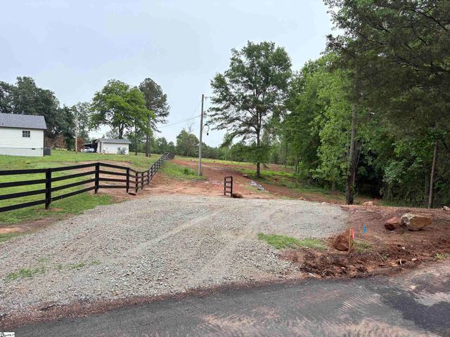 399 S Nelson Drive, Fountain Inn, SC 29644