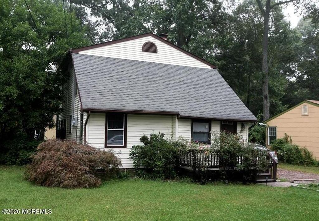 223 Riverside Drive, Bayville, NJ 08721