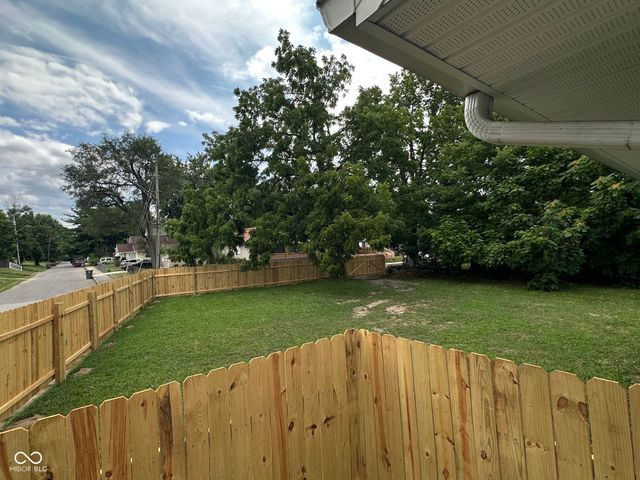 1810 N Parker, Indianapolis, IN 46218