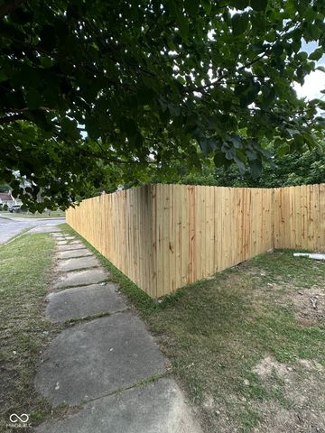 1810 N Parker, Indianapolis, IN 46218