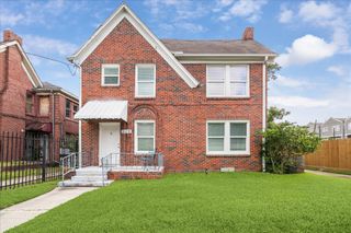 2113 Berry Street A, Houston, TX 77004