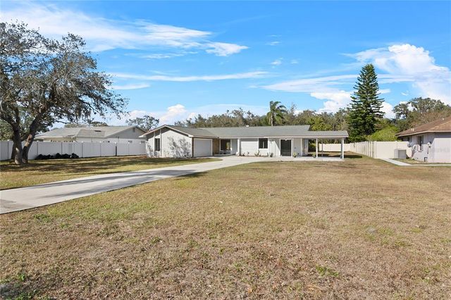 3743 RED OAK COURT, Lake Wales, FL 33898