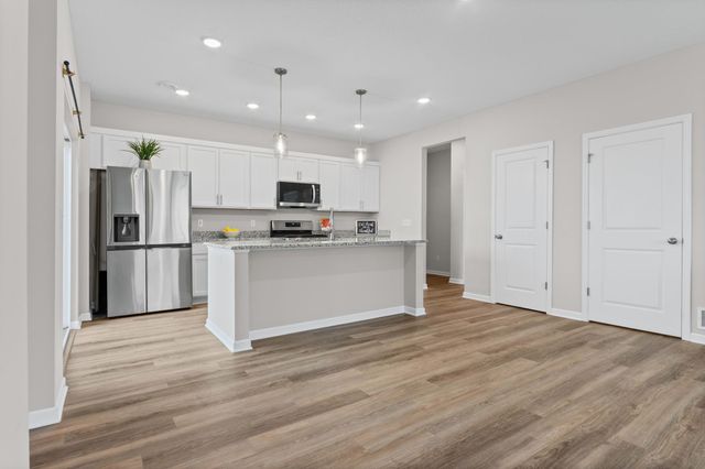 1563 100th Avenue NW, Coon Rapids, MN 55433