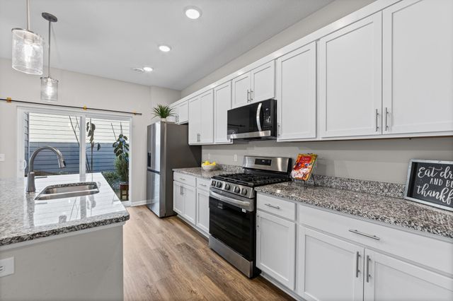 1563 100th Avenue NW, Coon Rapids, MN 55433