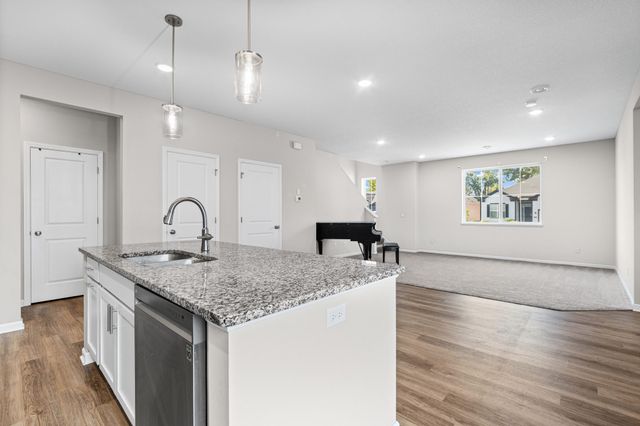 1563 100th Avenue NW, Coon Rapids, MN 55433