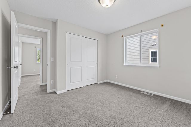 1563 100th Avenue NW, Coon Rapids, MN 55433