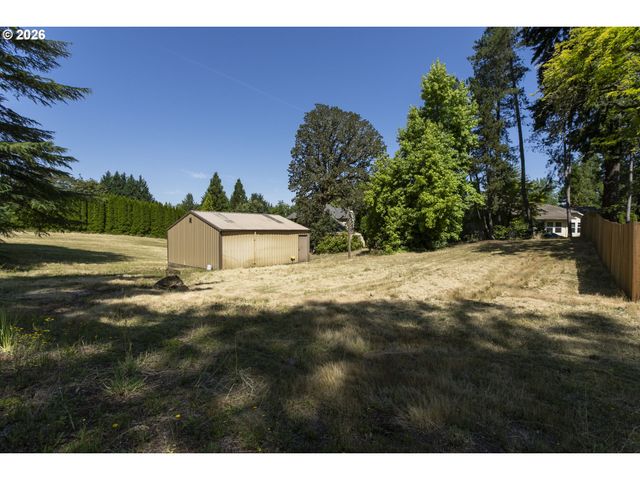 1707 Se BROOKWOOD Ave, Hillsboro, OR 97123