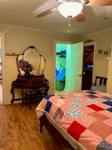 180 Greasy Creek Road, West Liberty, KY 41472