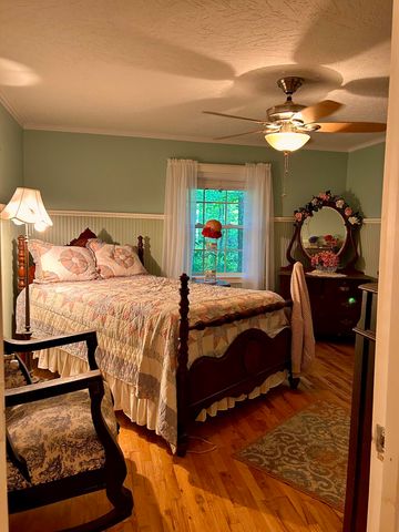 180 Greasy Creek Road, West Liberty, KY 41472