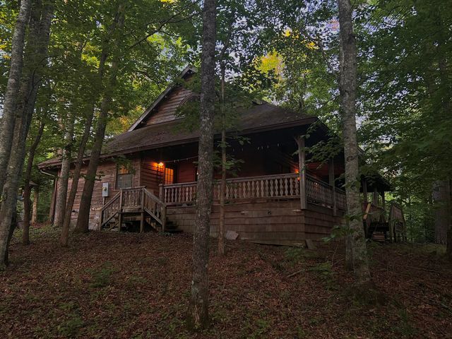 180 Greasy Creek Road, West Liberty, KY 41472