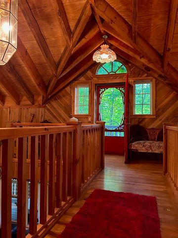 180 Greasy Creek Road, West Liberty, KY 41472
