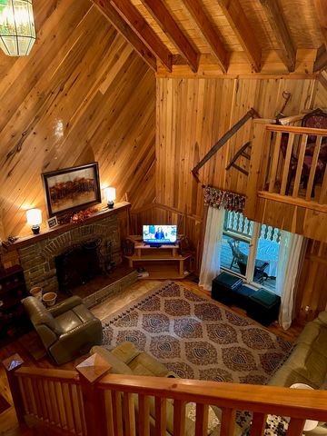 180 Greasy Creek Road, West Liberty, KY 41472